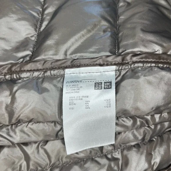 Uniqlo Women's Dark Choloclate Brown Quilted Puffer Down Vest Size Small Zip Up - Picture 6 of 8